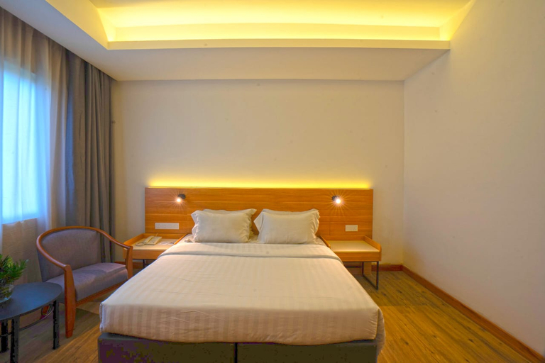 Bedroom 5, Crystal Crown Hotel Harbour View Port Klang, Klang