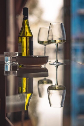 Food & Drinks 5, Courtfield Gardens Apartments, London