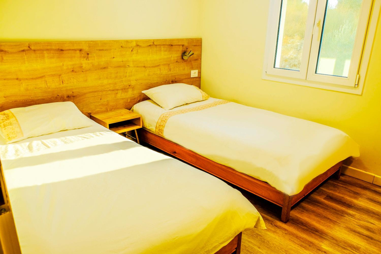 2, Lebanon Hostel, Kasrouane