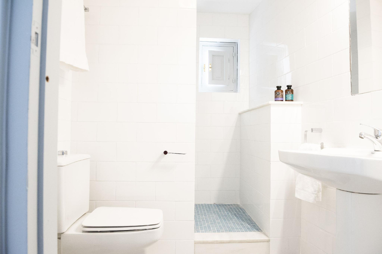 Bathroom 4, Palacio Marmoles, Sevilla