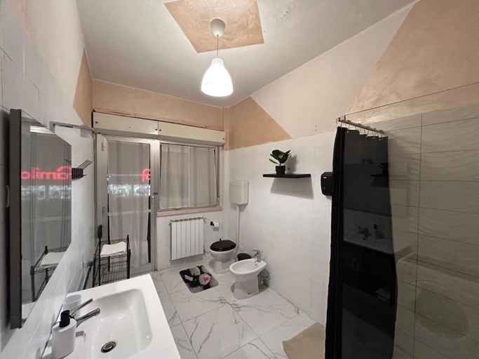 Others 3, B&B MaKri, Bergamo