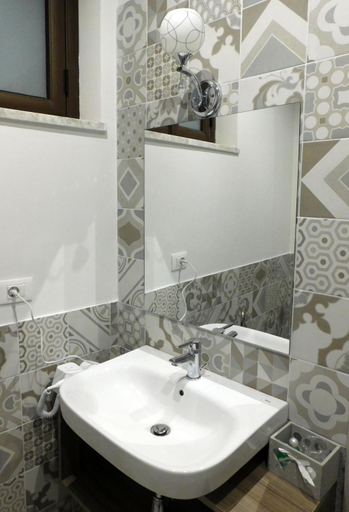 Bathroom 4, Bed and Breakfast Acrobatic, Reggio Di Calabria