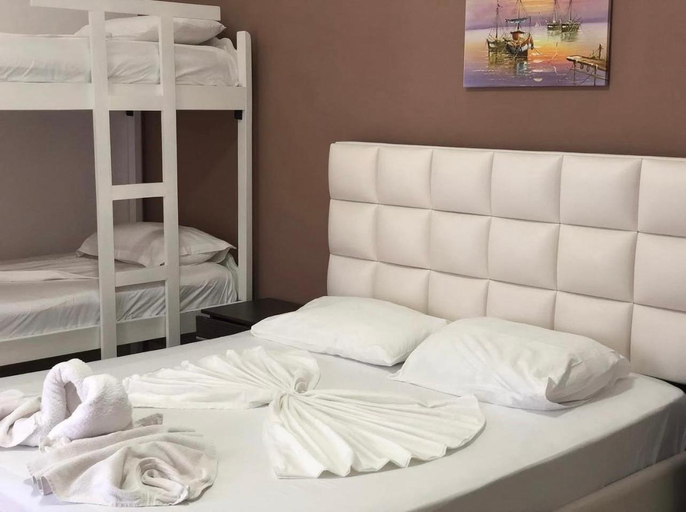 Bedroom 2, Poseidon Hotel Ksamil, Sarandës