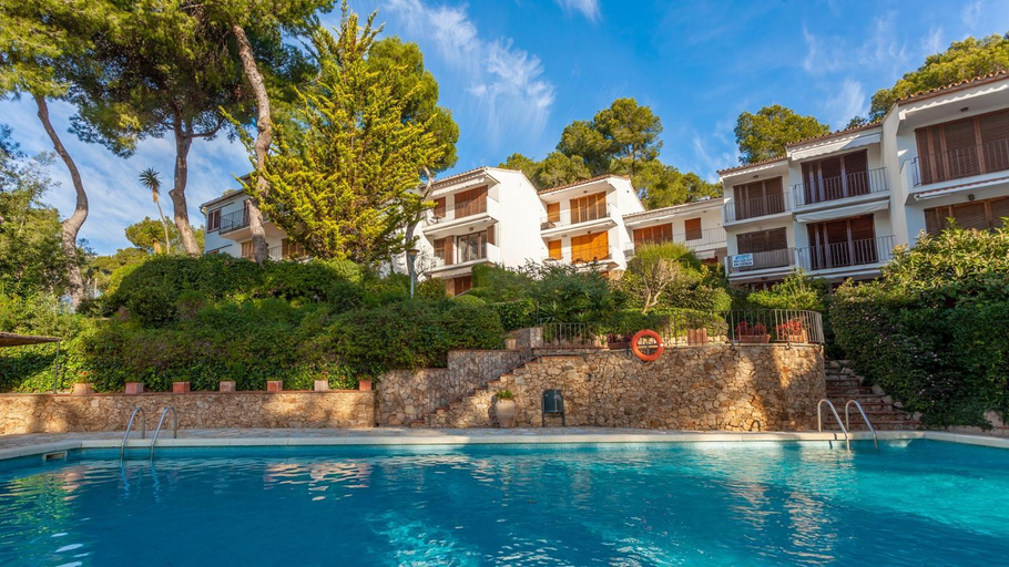Facilities 3, Cliper H-2, Girona