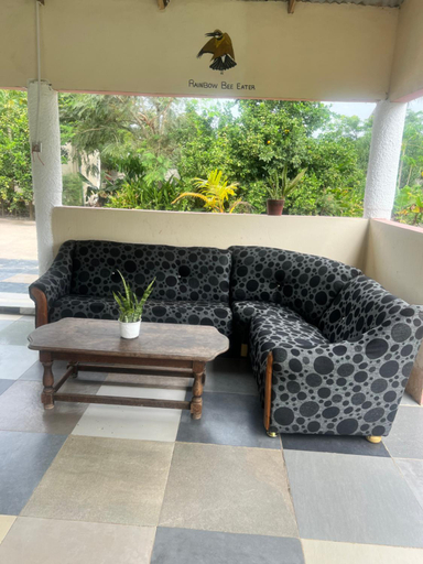 Others 4, Georgianas Residence, Kombo South