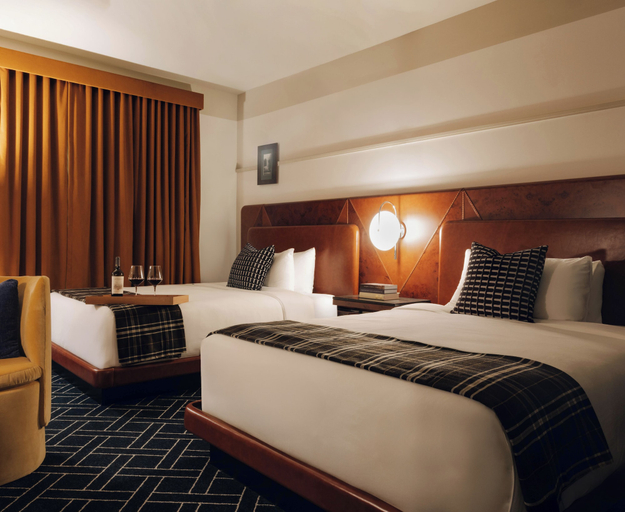 Room 4, Caravan Court Hotel, Arlington
