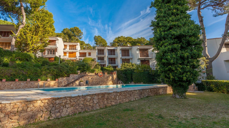 Facilities 2, Cliper H-2, Girona