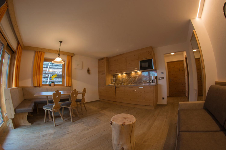 Others 5, Apartments Edera, Bolzano