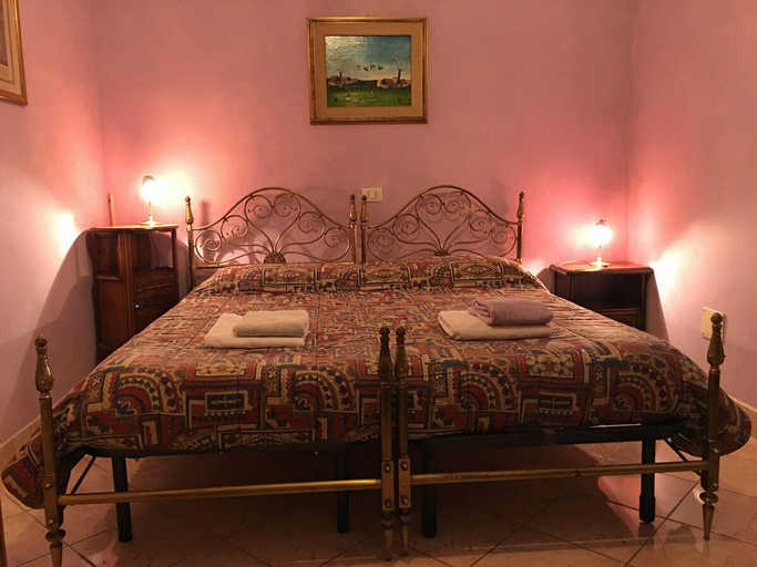 Bedroom 3, Ca' Le Rose, Mantua