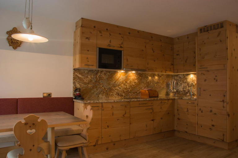 Others 4, Apartments Edera, Bolzano