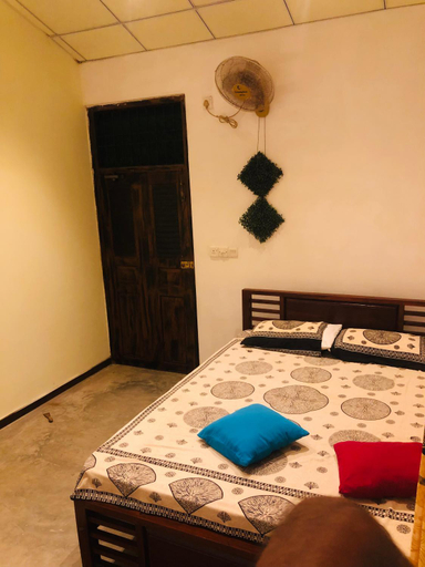 Bedroom 2, Suriya Accommdation, Matara Four Gravets