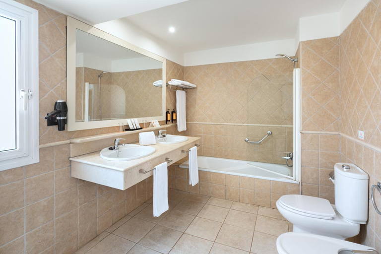 Bathroom 5, Tagoro Family and Fun Costa Adeje, Santa Cruz de Tenerife