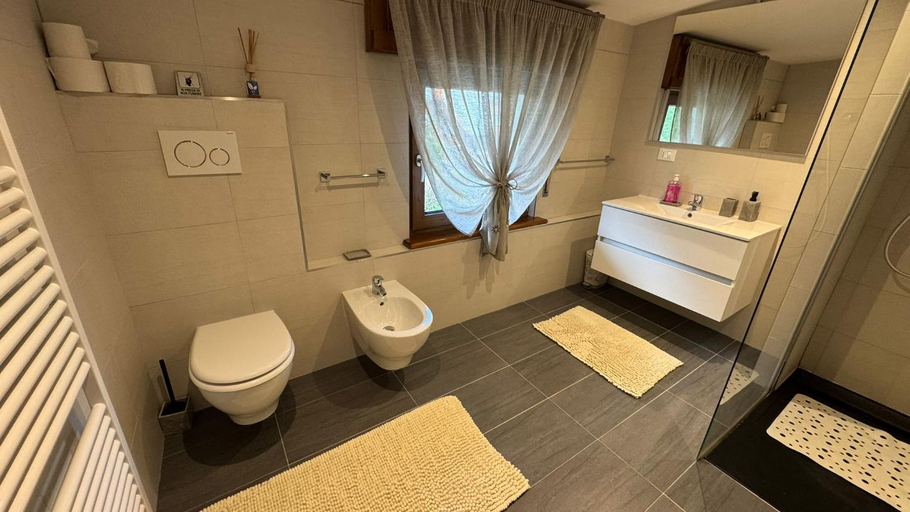Bathroom 3, Mansarda la soffitta, Belluno