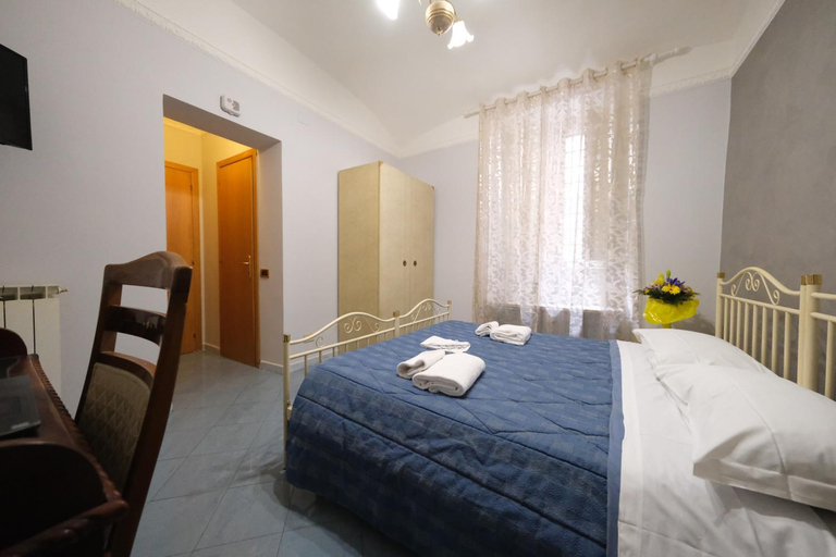 Bedroom 3, Andromeda by Gialel, Roma