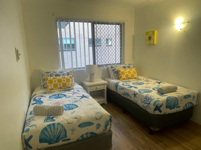 Bedroom 2, Silver Sands Apartments, Hervey Bay - Pt A