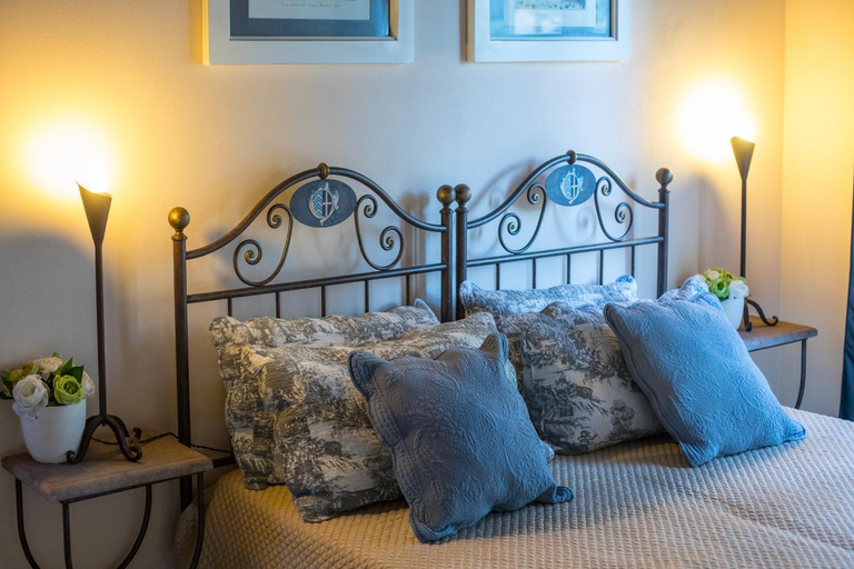 Bedroom 1, Villa Lestra, Pisa