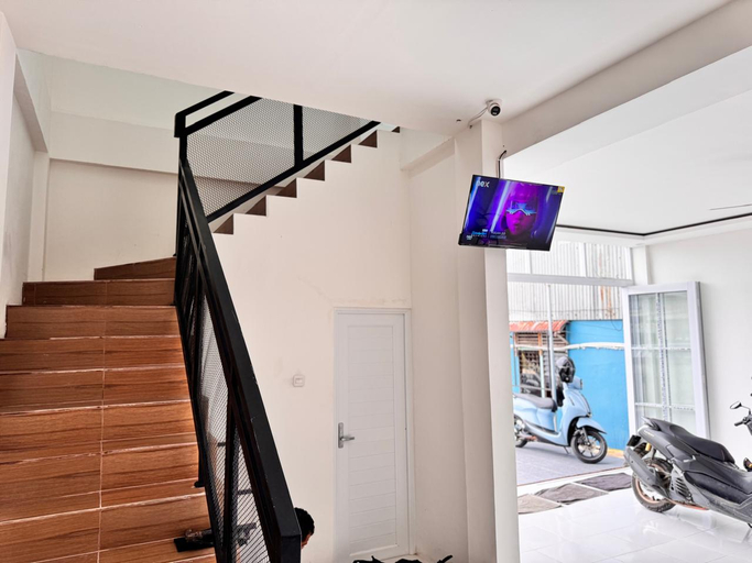 Others 4, G-House-2, Singkawang
