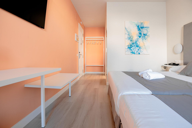 Bedroom 2, ON City Resort All Inclusive Prime, Huelva