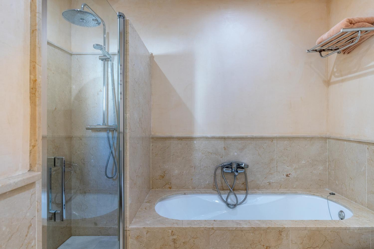 Bathroom 3, Puerta Principe Luxury Apartments, Sevilla