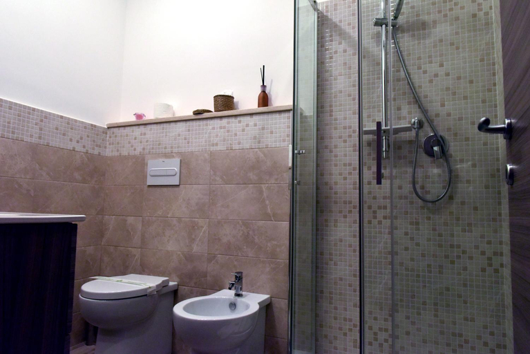 Bathroom 2, In Terrazza Da Giusy, Rome