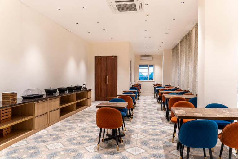 Food & Drinks 5, Hotel Central Palace, Dehradun