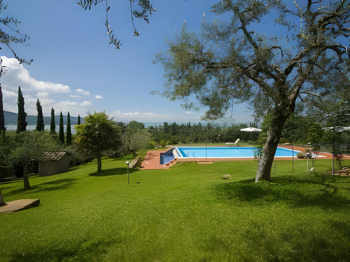 Swimming pool 2, Villa Olindia by Interhome, Perugia