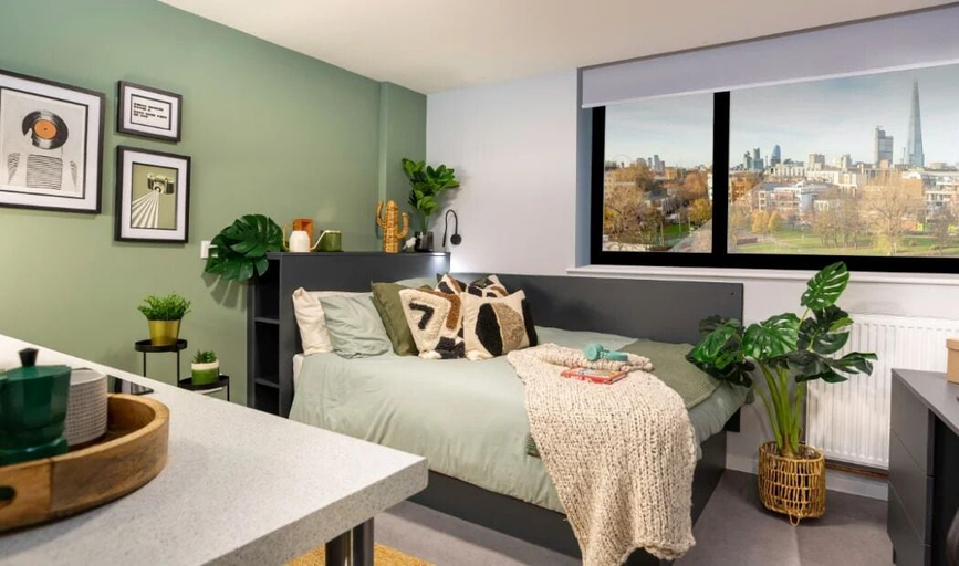 Room 4, Student Only Element, London