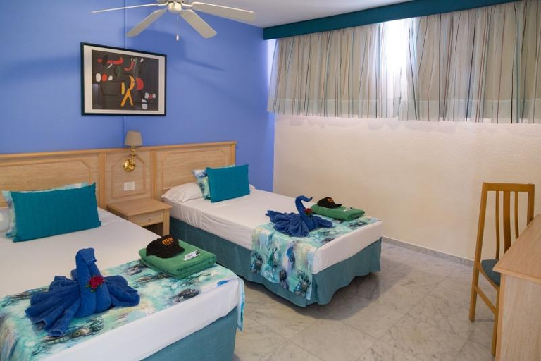 Bedroom 3, Marola Park, Santa Cruz de Tenerife
