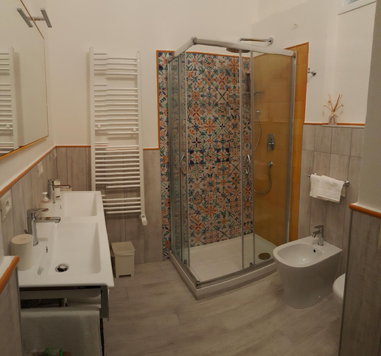 Bathroom 4, Five Roses Bed & Breakfast, Pisa