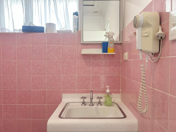 Bathroom 4, Mollymook Ocean View Motel - Welcoming Guests 18 Years and Older, Shoalhaven - Pt B