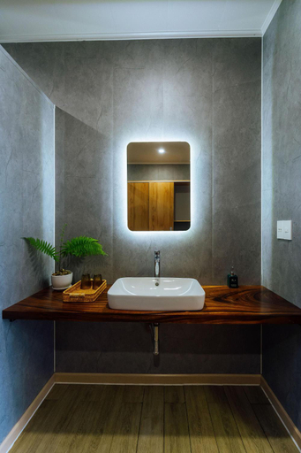 Bathroom 4, Blue Diamond Retreat, Bố Trạch