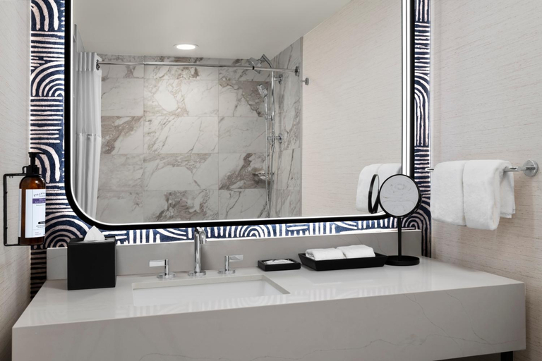Bathroom 5, Hotel Irvine Lifestyle Resort, Orange
