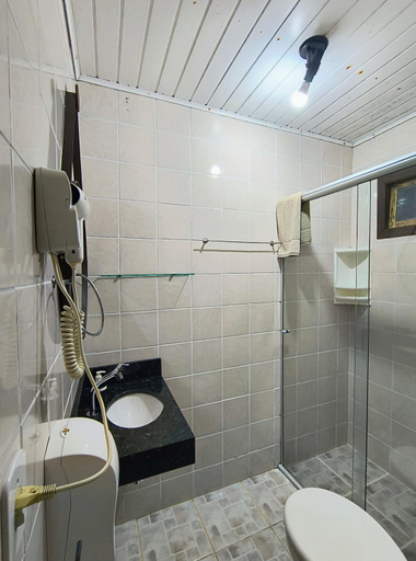 Bathroom 3, Pousada Enseada das Conchas, Paranaguá