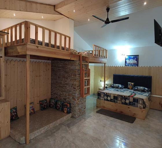 Room 2, Shree Guru Homestay, Nainital