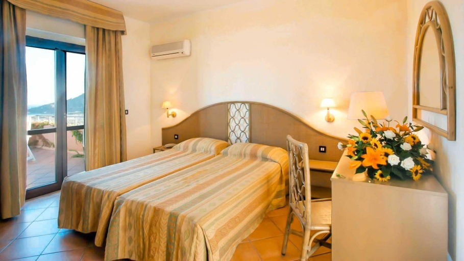 Room 4, Aura Club Porto Rhoca, Catanzaro