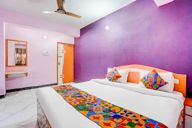 Room 5, Fabhotel Triotel Inn, Dhanbad
