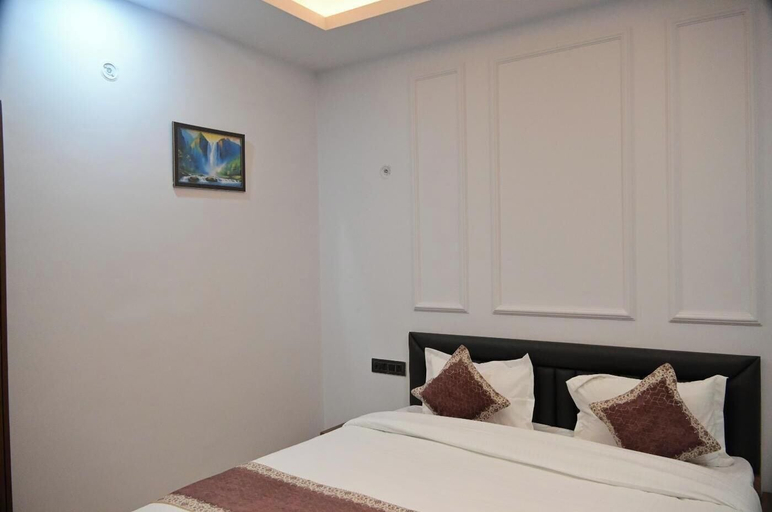 Room 2, The Ravishya Retreat, Faizabad