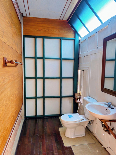 Bathroom 5, The Florist Ayutthaya, Phra Nakhon Si Ayutthaya