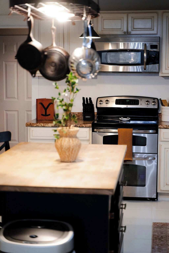 Private kitchen 5, The 312 House A Boho Retreat Hocking Hills, Perry