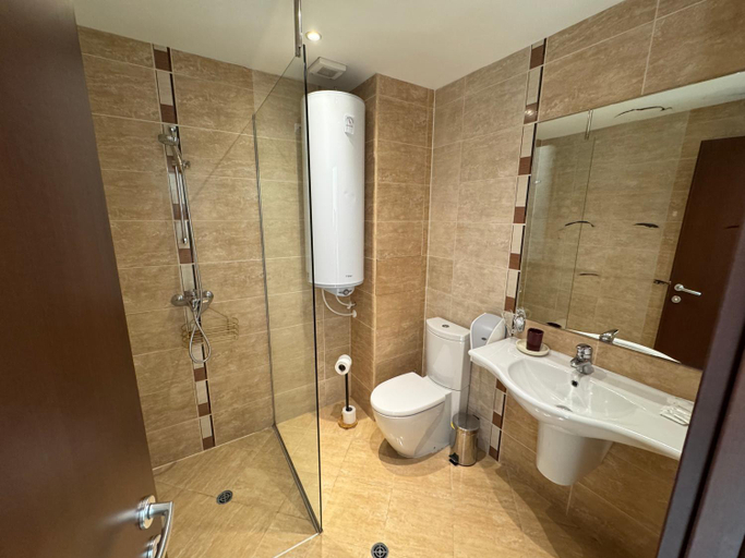 Bathroom, Sunny Duplex, Mountain Views, Spa Access, Near Bansko, Terra Complex, Razlog