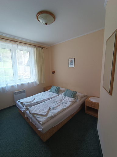 Bedroom 2, Horsky Hotel Magura, Prievidza