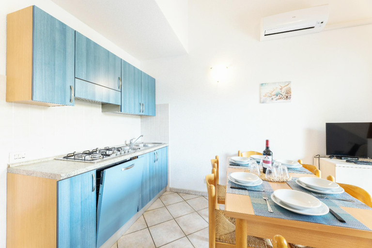 Others 4, Simple Gem of Le Dimore di Budoni 2 Bedroom Apt sleeps 6, Nuoro