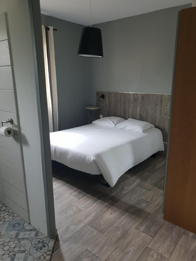 Bedroom 2, Hotel Cote et Lac, Landes