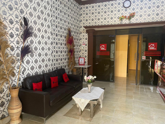 Public Area, RedDoorz @ Jalan Padat Karya Prabumulih, Prabumulih