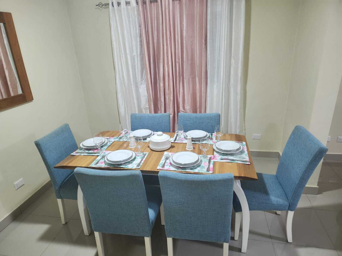 Dining 3, Amazing Three Bedroom House, Villa Hermosa