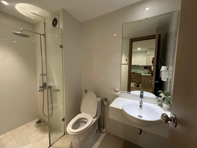 Bathroom 5, Homestay Green Bay Premium, Hạ Long