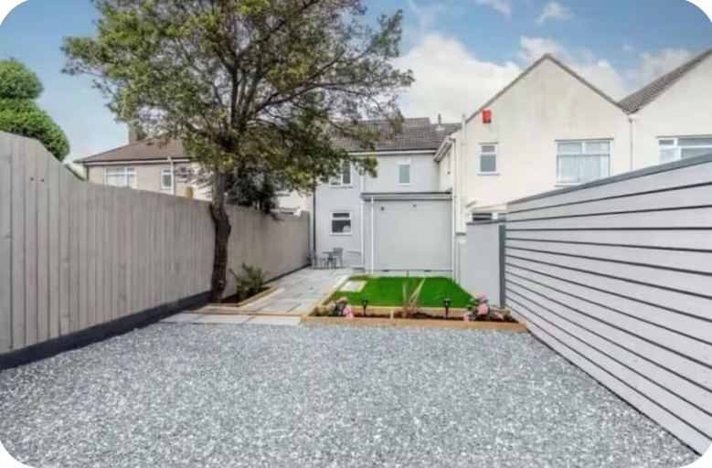 Garden, Stratos Realty, Bristol