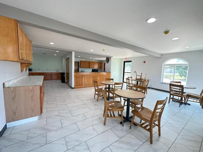 Dining, LARNED INN & SUITES, Pawnee