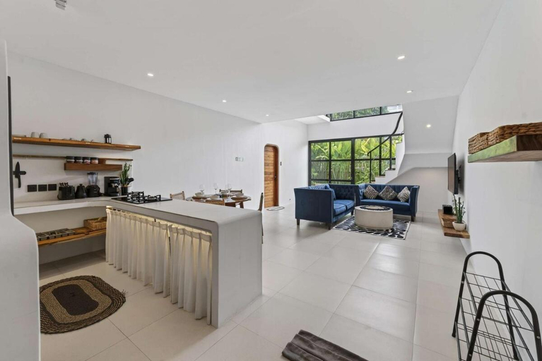 Others 4, Trinity Villa Stylish 3BR Retreat in Canggu, Badung