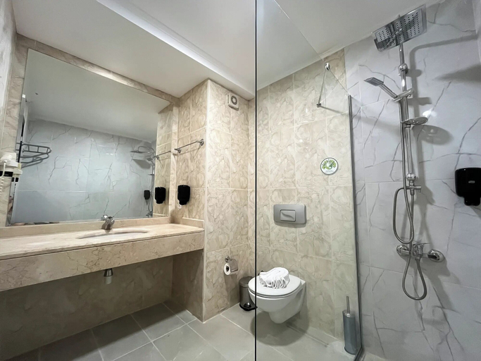 Bathroom 4, Pera Aura Resort Hotel & Spa - All Inclusive, Kemer